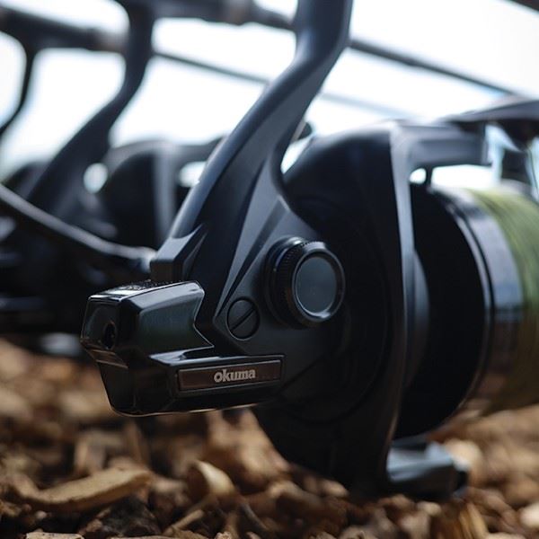 Load image into Gallery viewer, Okuma Obsidian Big Pit Reel
