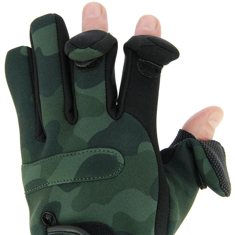 Load image into Gallery viewer, NGT Gloves - Neoprene Gloves in Camo
