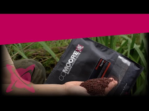 Load and play video in Gallery viewer, CC Moore Bloodworm PVA Bag Mix 1kg
